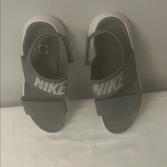 Nike Gray Sandals - Picture 2 of 11